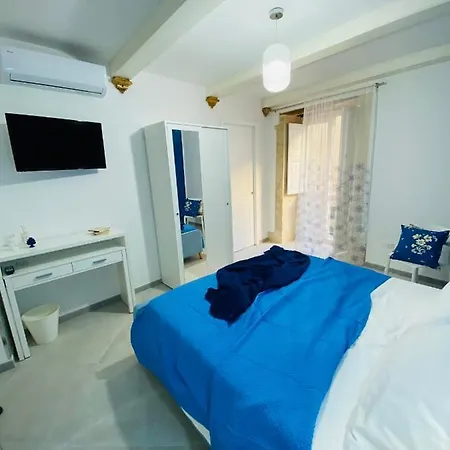 Casa 68 Ortigia بيت ضيافة