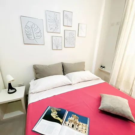Casa 68 Ortigia بيت ضيافة سيراكوزا